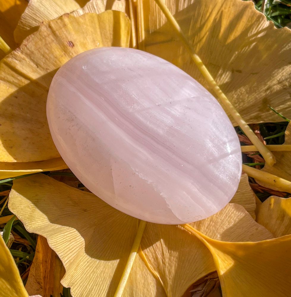 Galet en Mangano-Calcite Galet en Mangano-Calcite