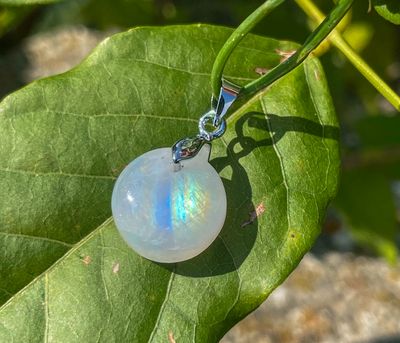 Pendentifs en Pierre de lune blanche à choix Pendentifs en Pierre de lune blanche à choix