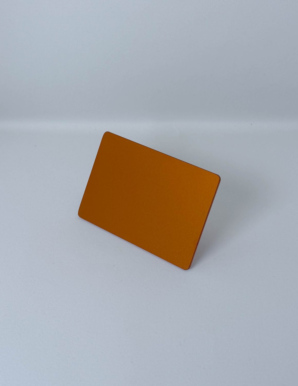 Plaque Tesla orange, format carte de crédit