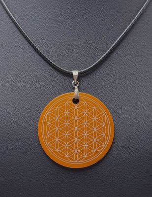 Pendentif plaque Tesla Fleur de vie orange