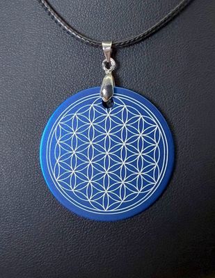 Pendentif plaque Tesla Fleur de vie bleu indigo