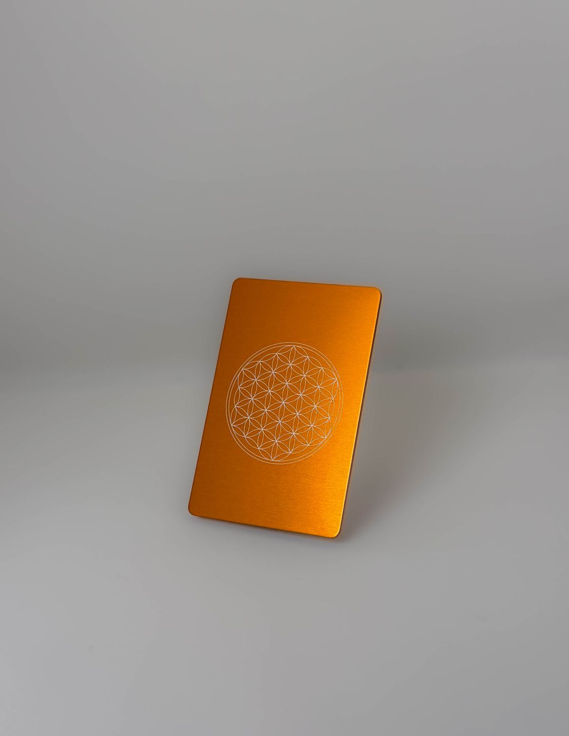 Plaque Tesla Fleur de vie orange  | format carte de crédit