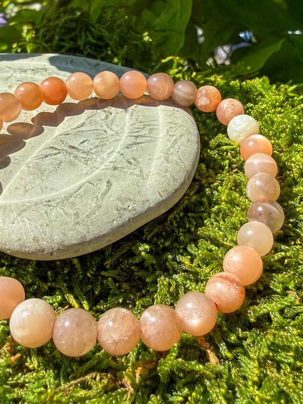 Bracelet en Pierre de lune orangée  6 mm
