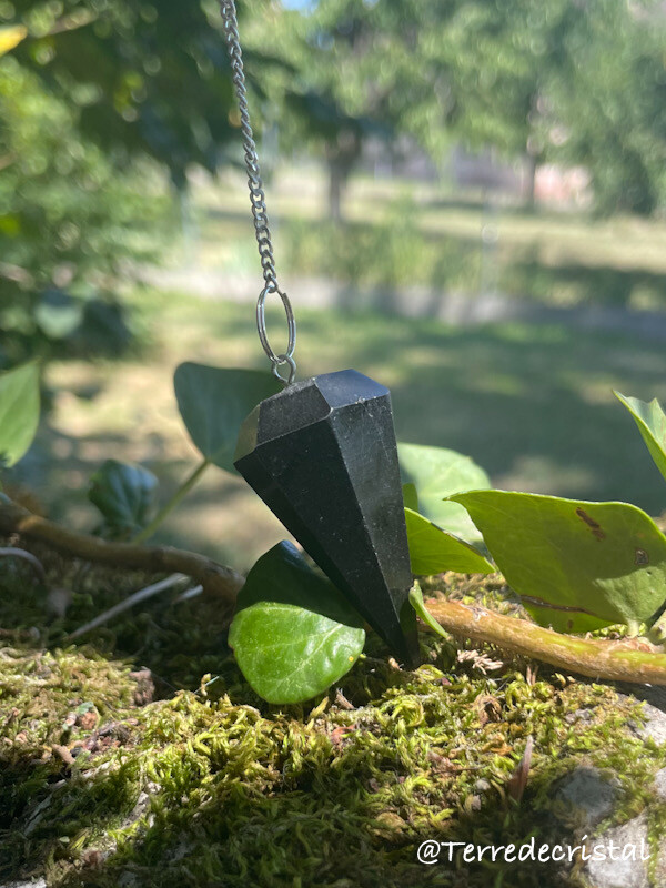 Pendule hexagonal en Tourmaline
