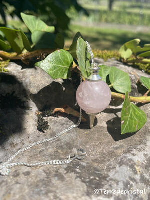 Pendule boule en Quartz rose Séphoroton