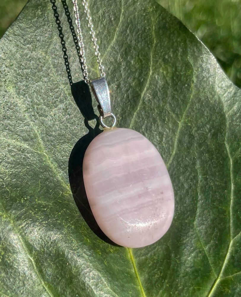 Pendentif en Mangano-calcite
