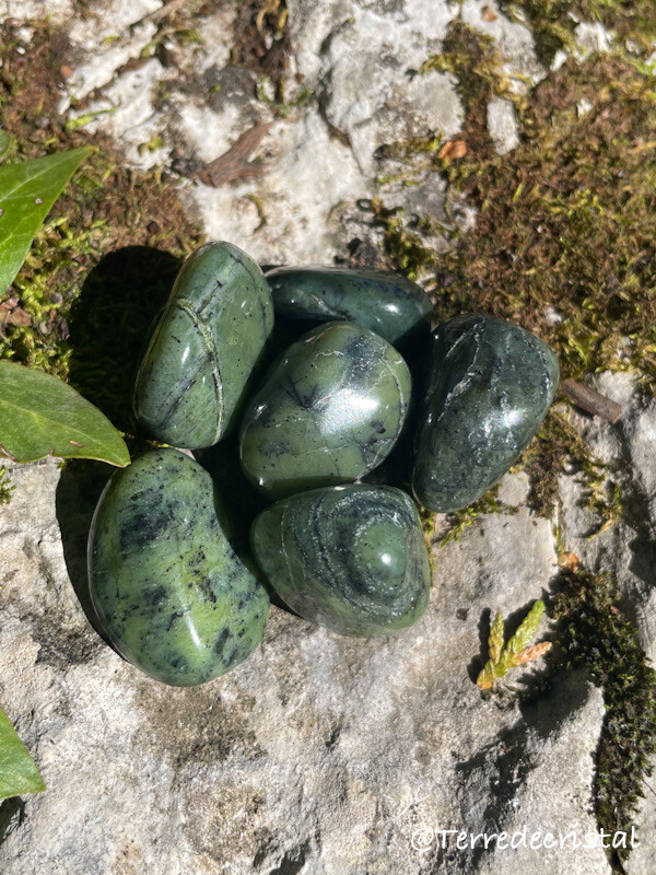Jade néphrite roulée