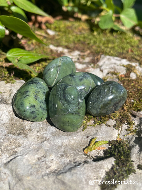 Jade néphrite roulée Jade néphrite roulée