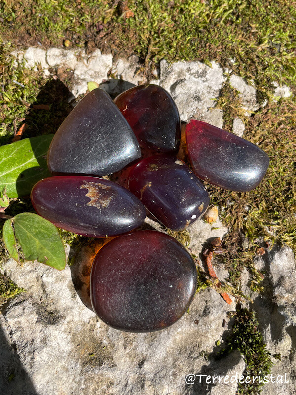 Ambre bleue roulé d'Indonésie