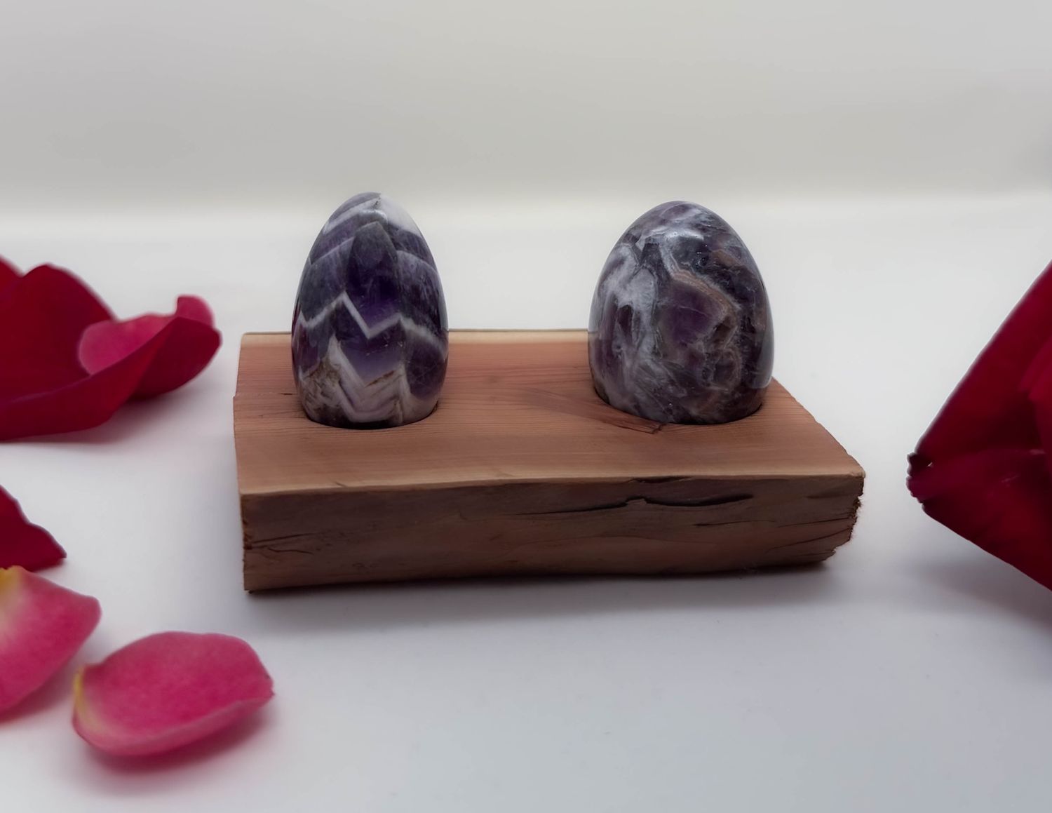 Oeuf de Yoni percé en Améthyste, taille à choix