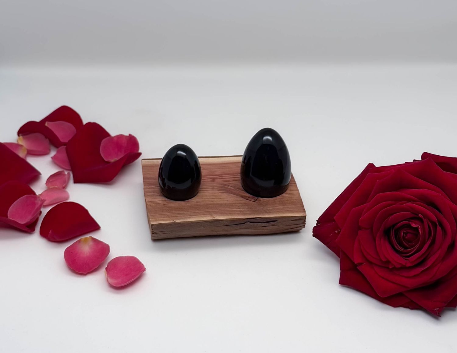 Oeuf de Yoni percé en Obsidienne noire, taille à choix