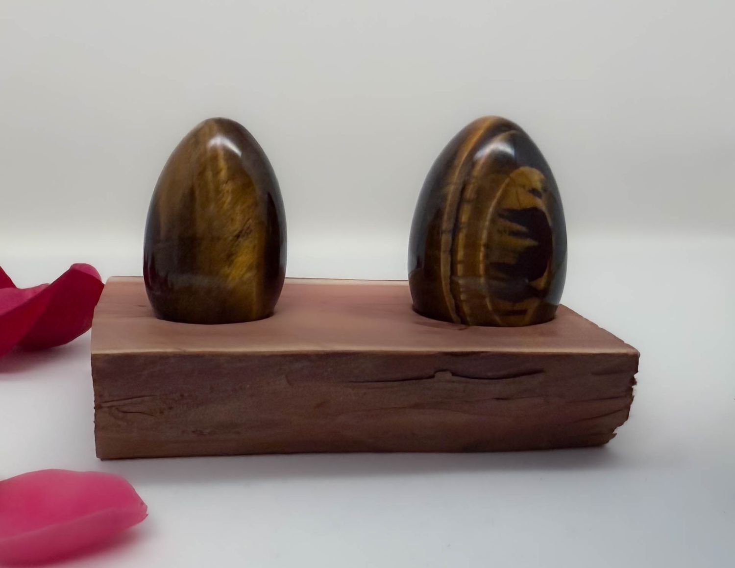 Oeuf de Yoni non percé en Oeil de tigre, taille à choix