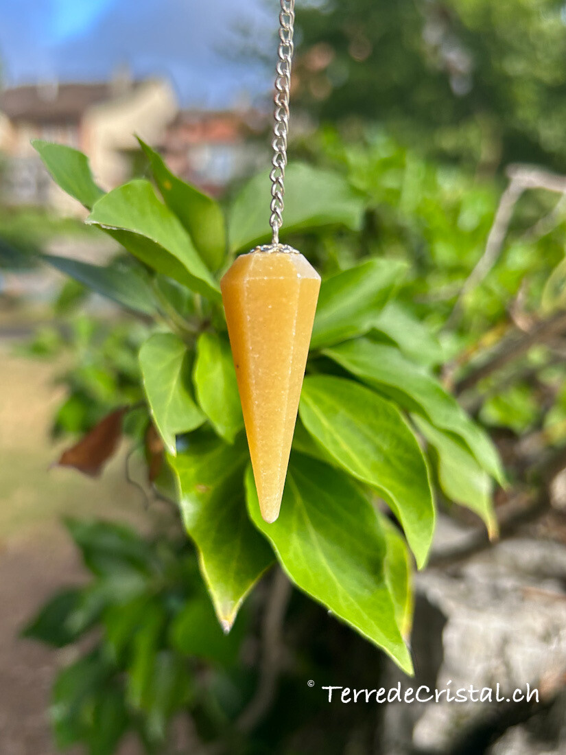Pendule hexagonal en Calcite jaune