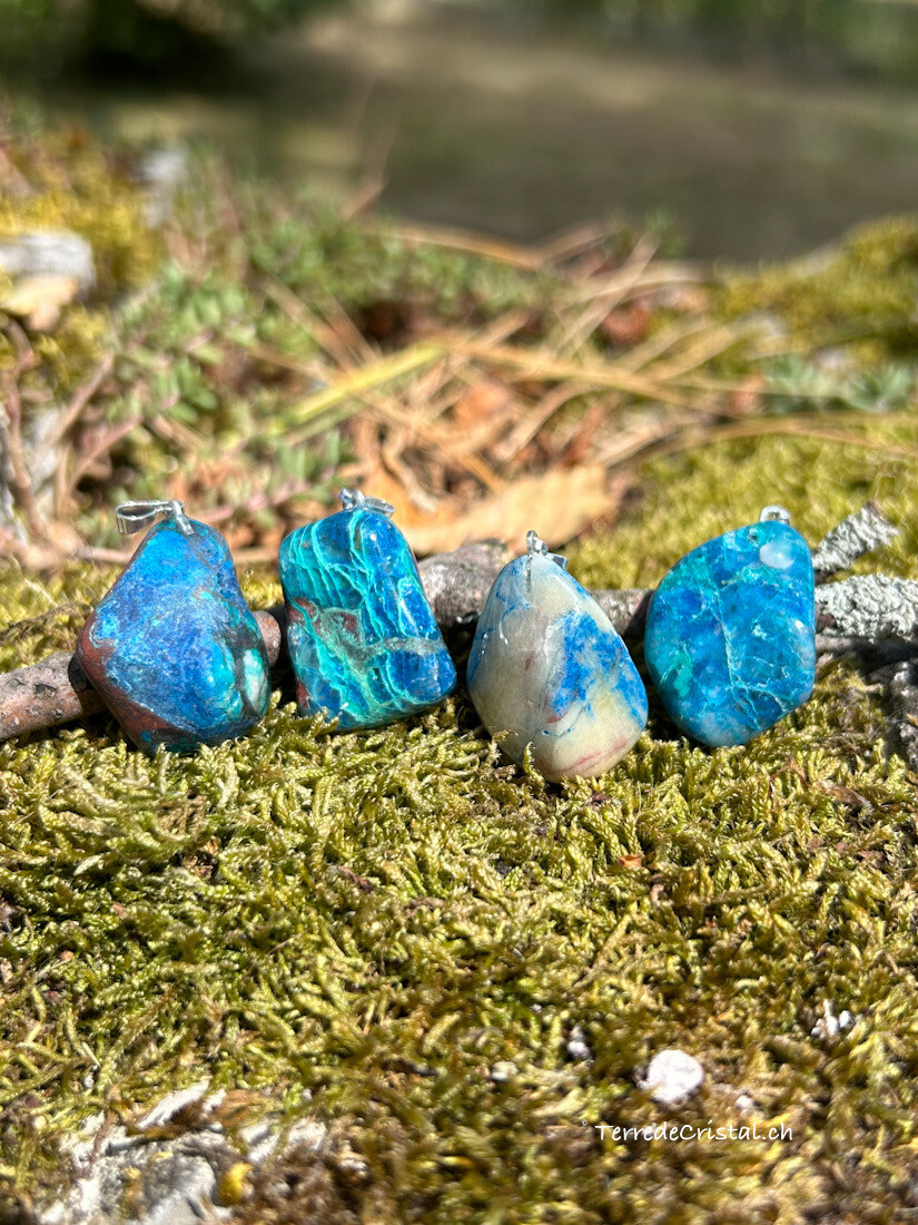 Pendentif en Shattuckite Pendentif en Shattuckite