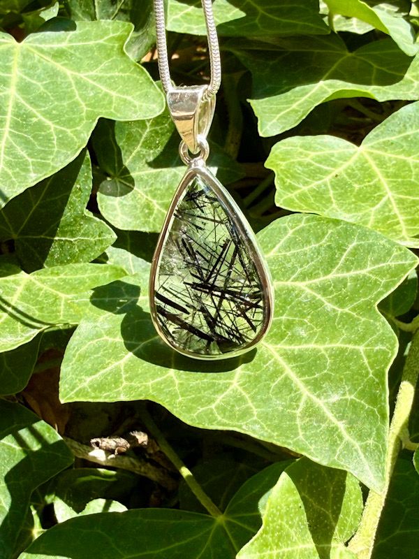 Pendentif en Quartz tourmaline