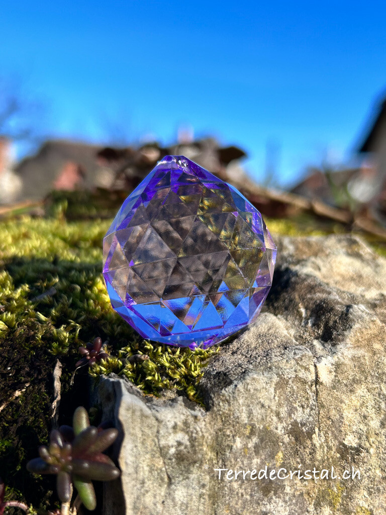 Capteur de lumière " Sun Catcher " violet boule 4 cm