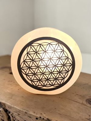Lampe en Sélénite ronde Fleur de vie