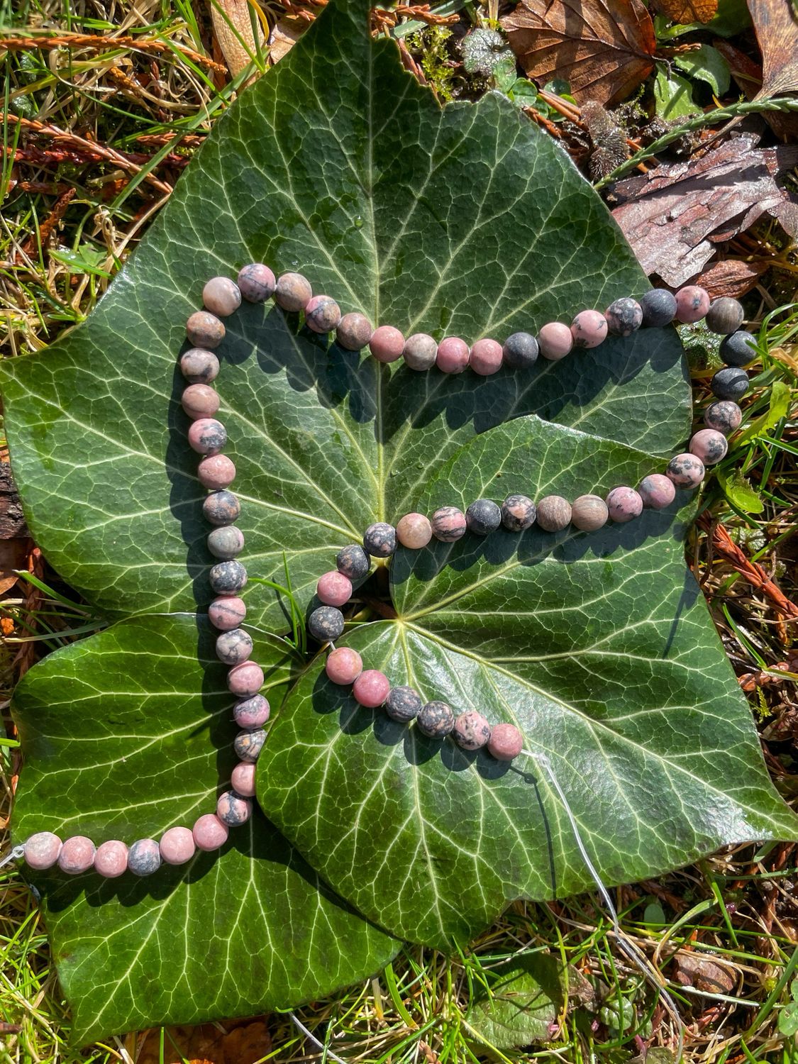 Rang de Rhodonite mate 6 mm
