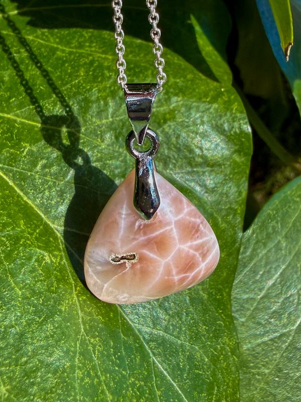 Pendentif en Natrolite Pendentif en Natrolite