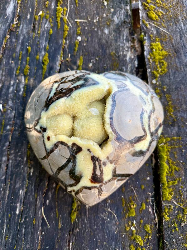 Cœur  XL en Septaria et Calcite jaune