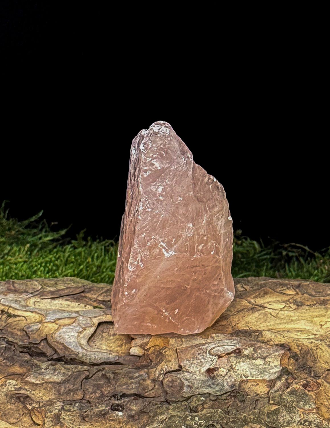Menhir en Quartz rose brut
