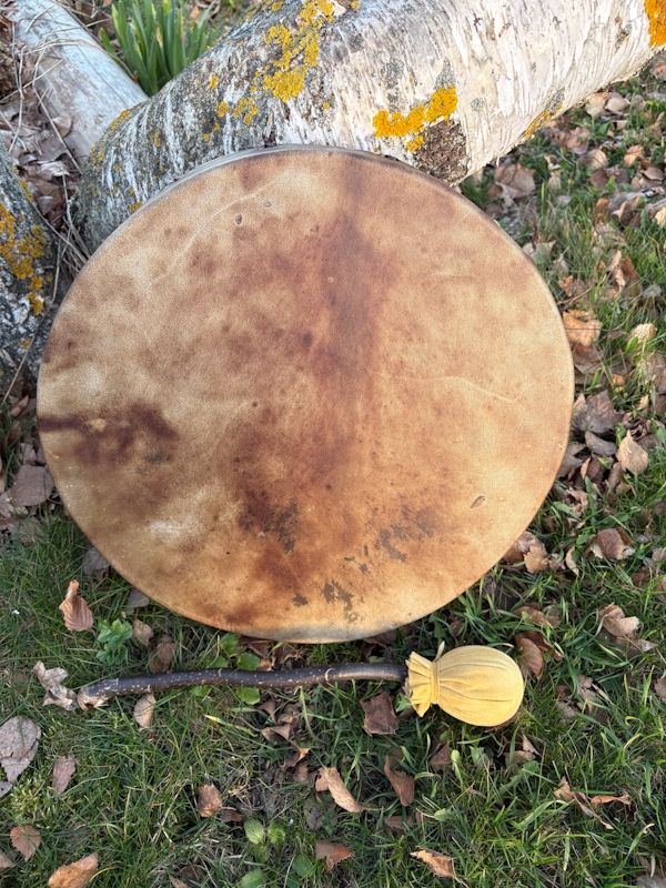 Tambour chamanique en peau de Bouquetin