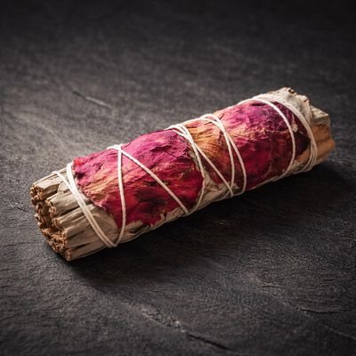 Bâton de sauge blanche &amp; pétales de rose