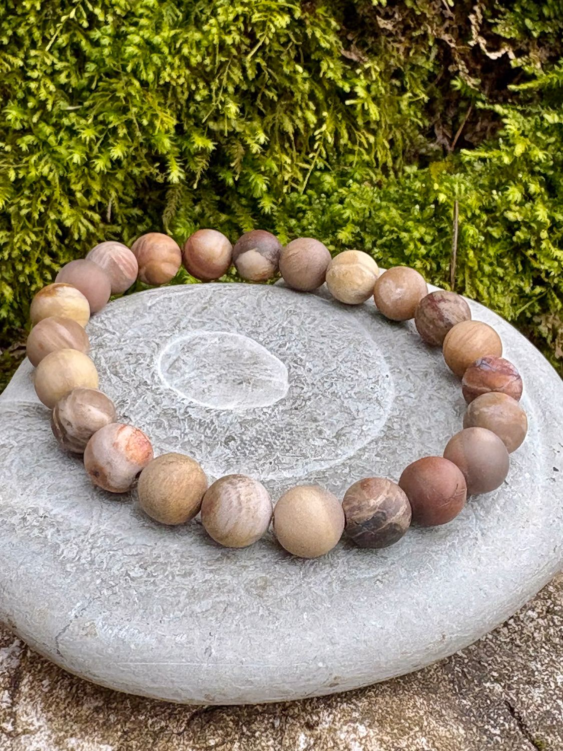 Bracelet en Bois fossilisé mat 8 mm