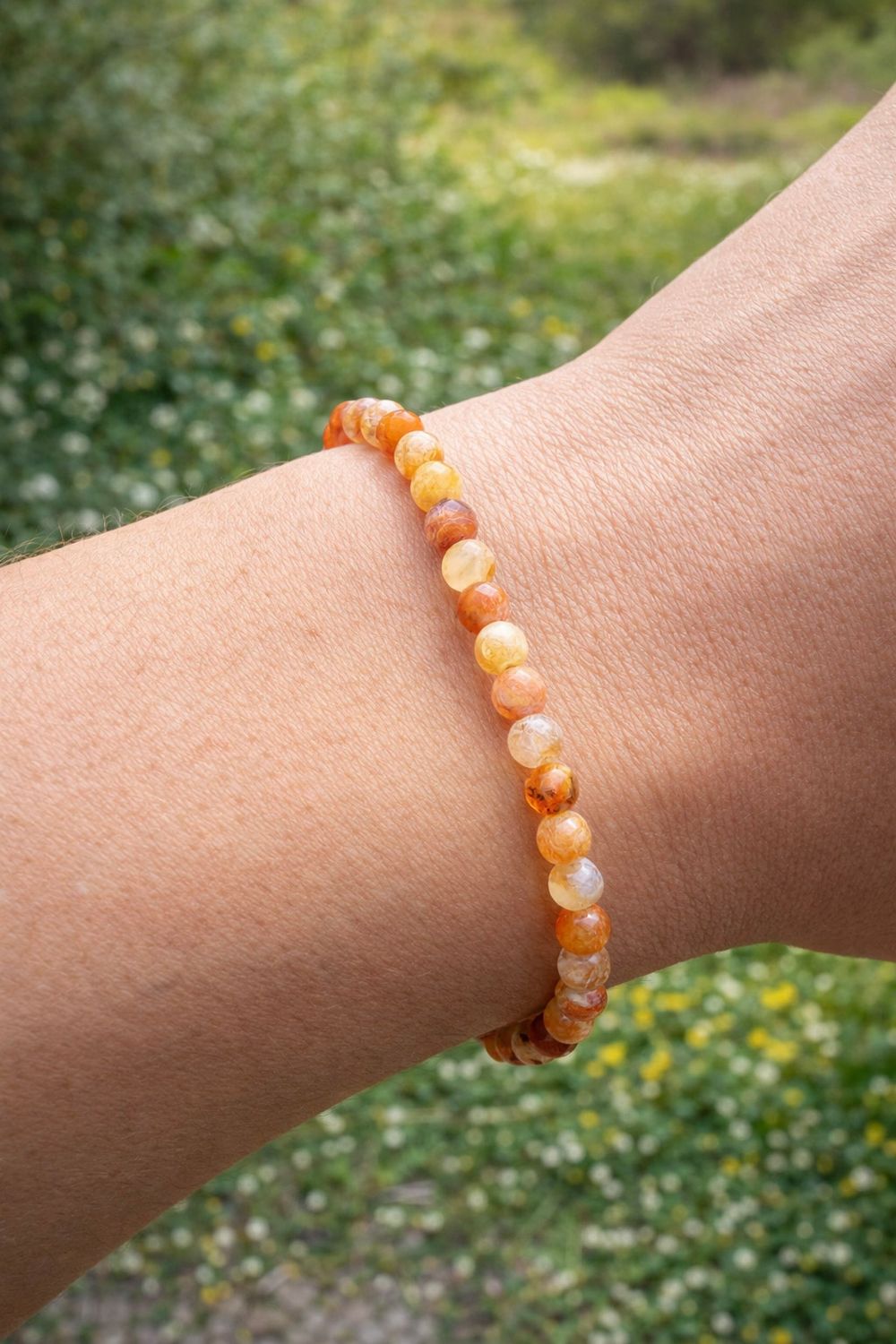 Bracelet en Grenat hessonite clair facetté 4 mm