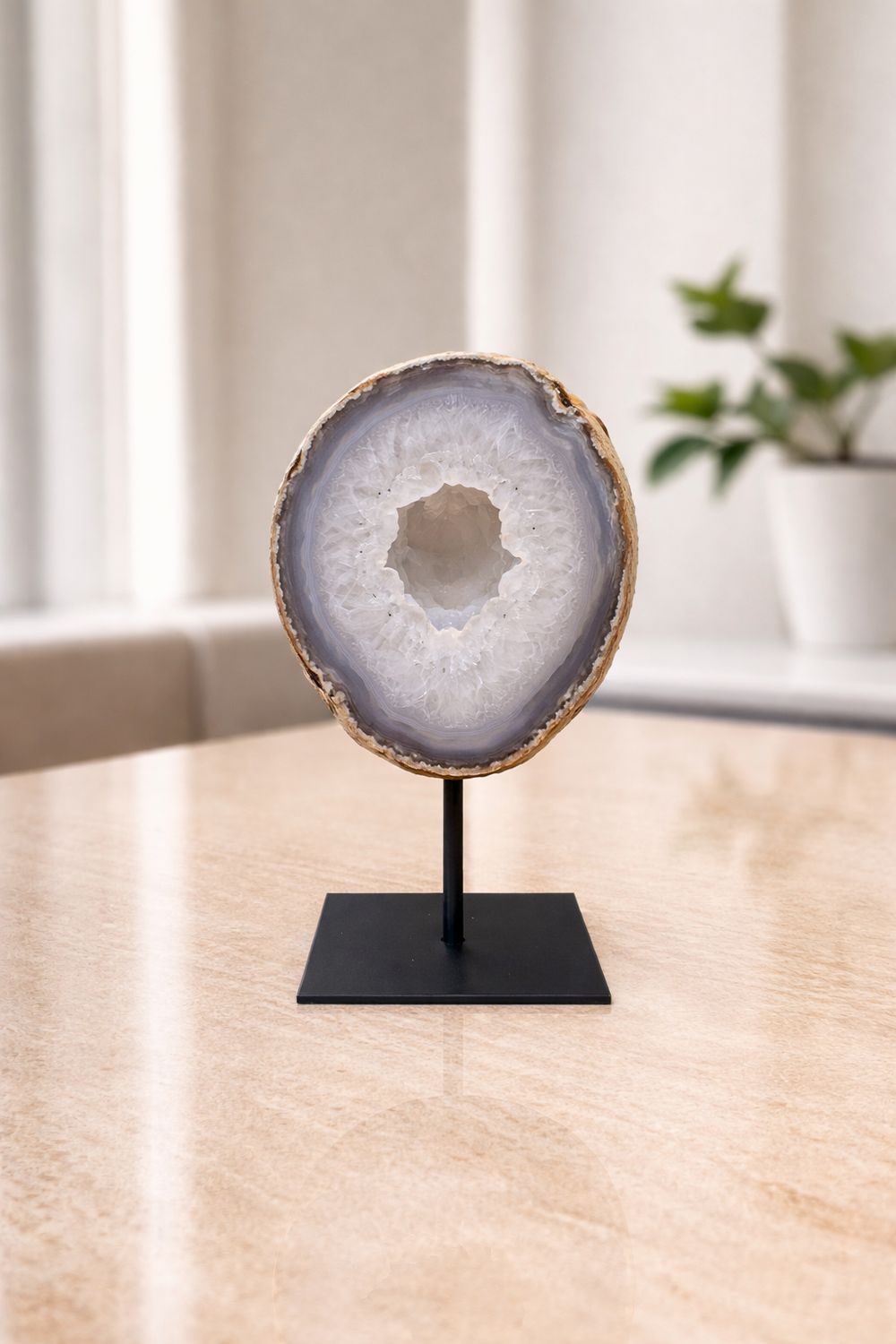 Géode d'Agate sur pied