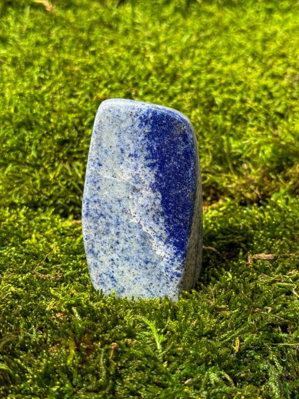Menhirs en Lapis-Lazuli