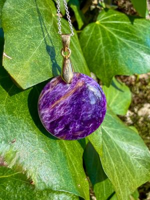 Pendentif en charoïte