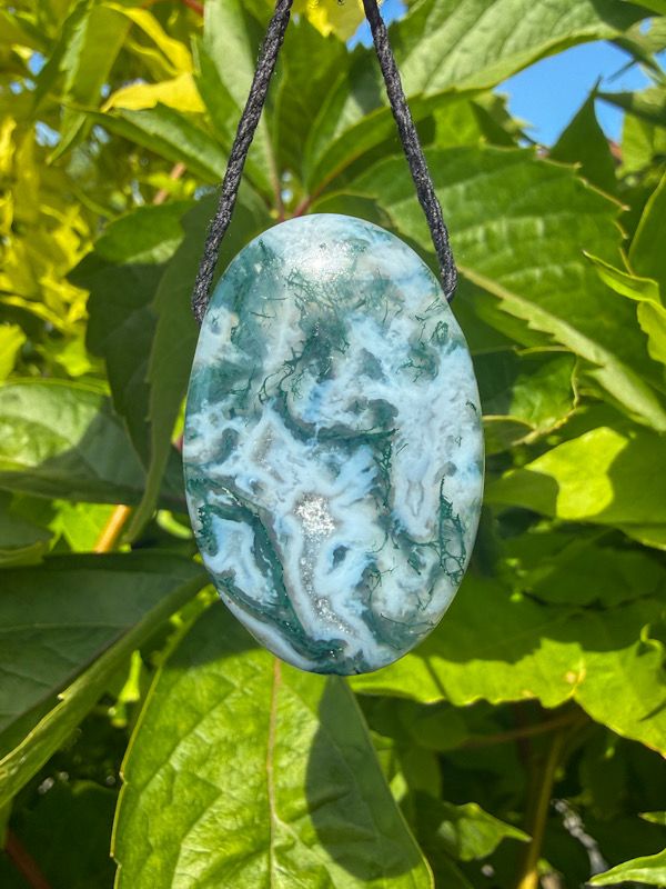 Agate mousse percée en pendentif