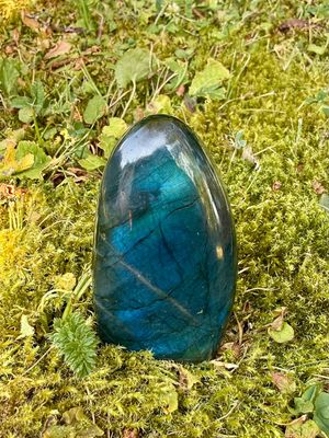 Menhir petit en Labradorite bleu intense à choix Menhir petit en Labradorite bleu intense à choix