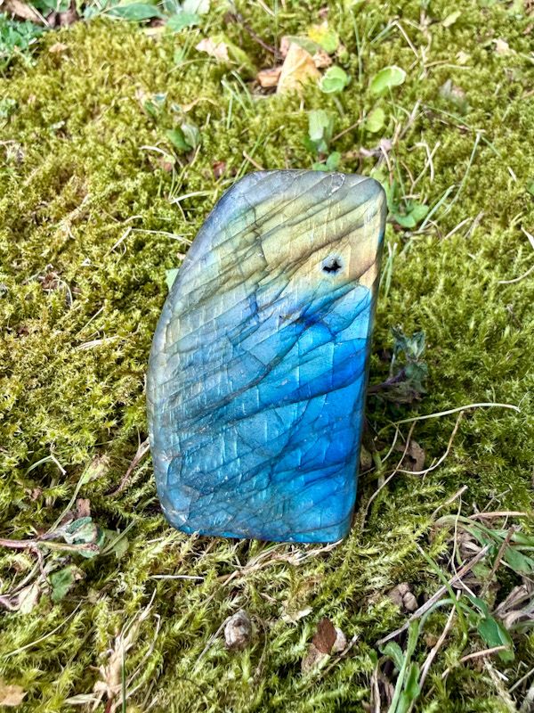 Menhir petit en Labradorite à choix