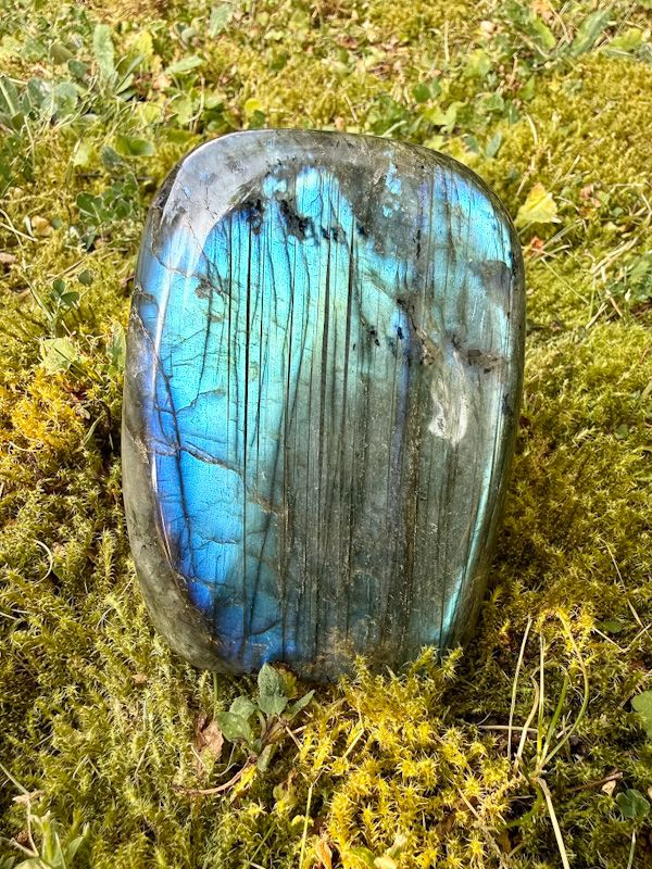 Menhir en Labradorite naturelle