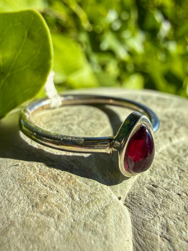 Bague en Grenat rouge
