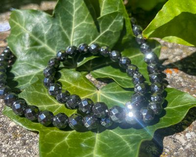 Rang d'Hématite facettée 6 mm