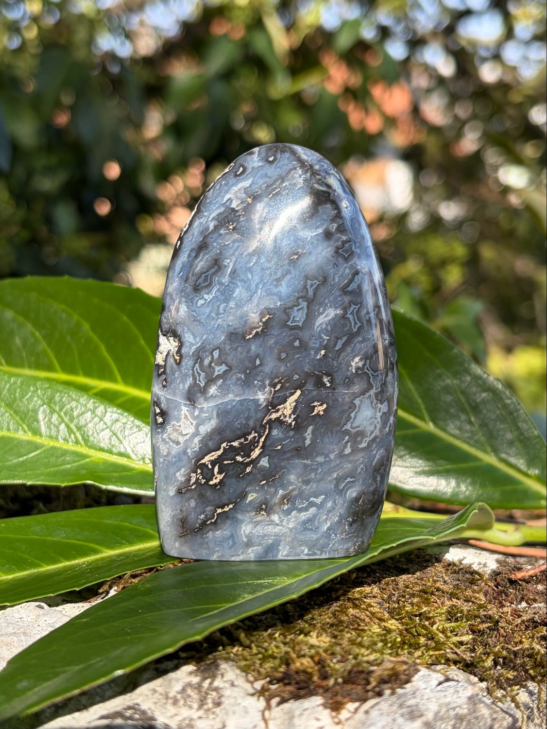 Menhir en Agate bleue