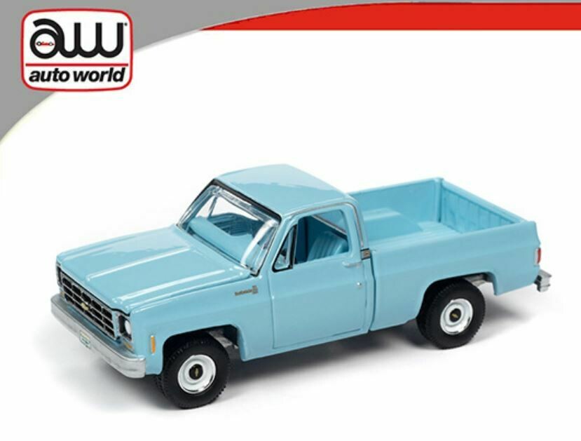 Auto World 1:64 Hemmings Motor News - 1979 Chevrolet Scottsdale - Blue Auto World 1:64 Hemmings Motor News - 1979 Chevrolet Scottsdale - Blue