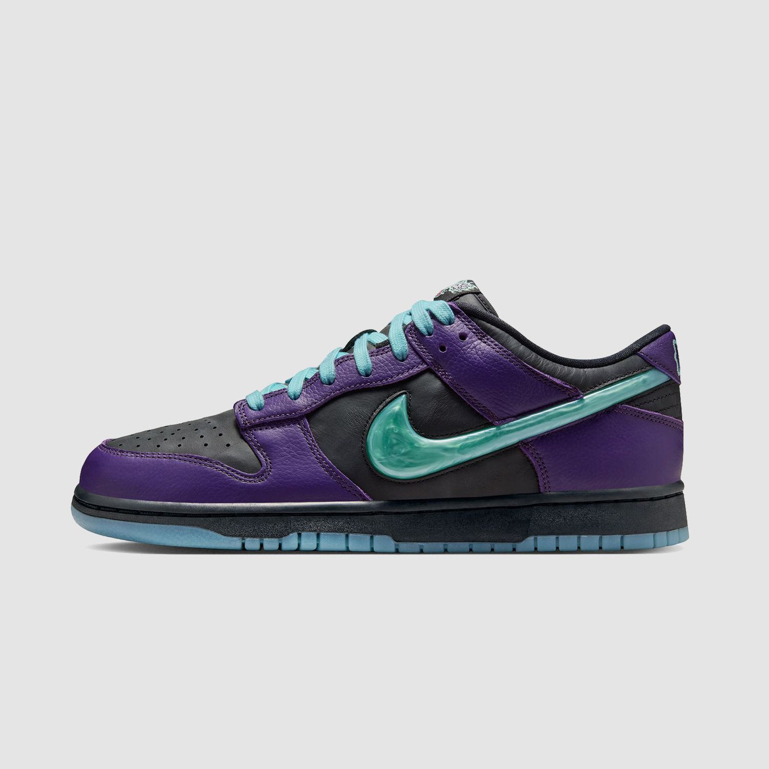 Dunk Low Retro Limited Black/Artisan Teal-Grand Purple