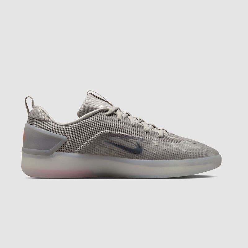 Nyjah 4 College Grey/ Milk Brown