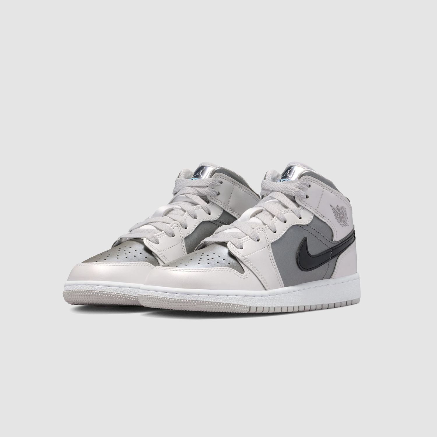 Air Jordan 1 Mid SE Photon Dust/Blue Chill (GS)