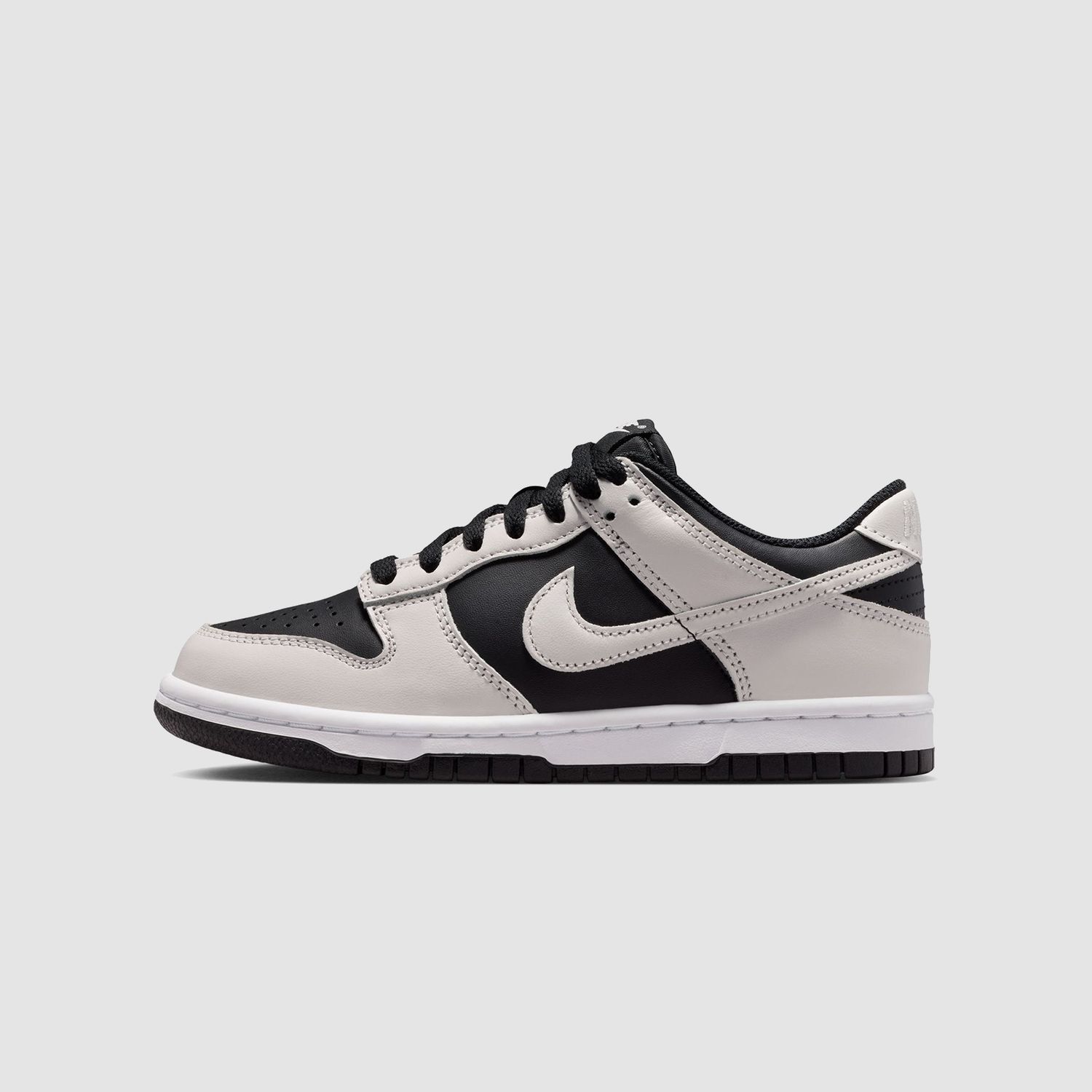 Dunk Low Black/Platinum Tint (GS)