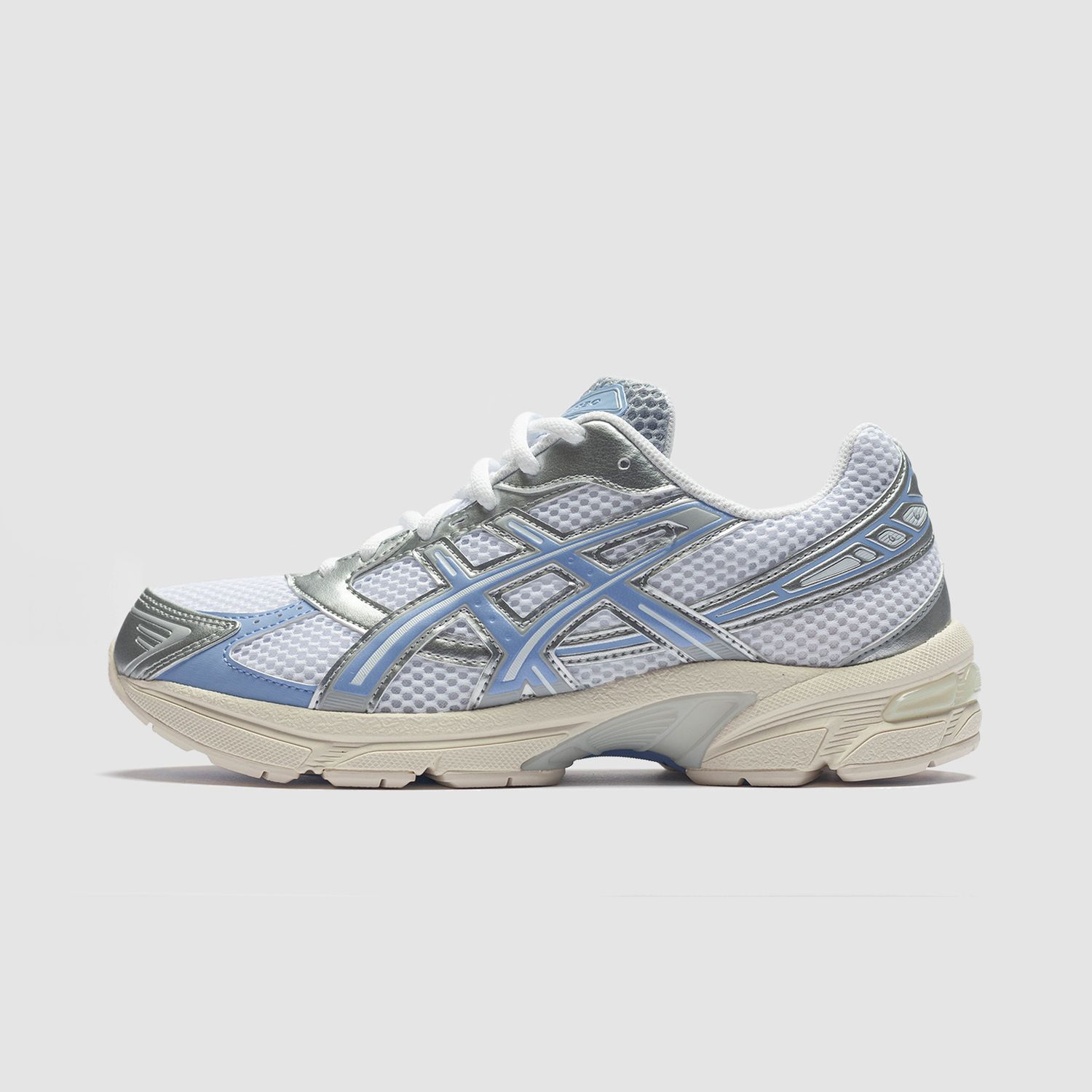 Gel-1130 White/Light Sapphire 