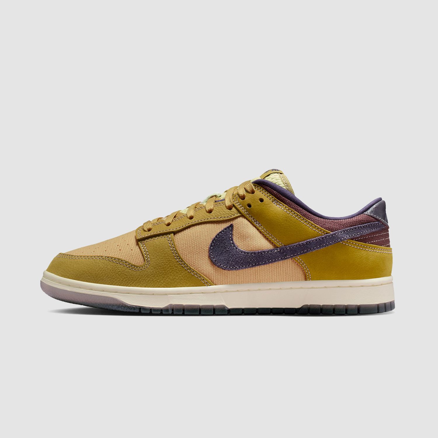 Dunk Low Retro SE Buff Gold/Dark Raisin