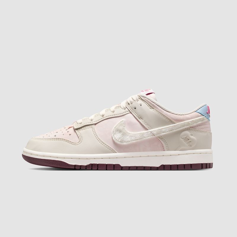 (W) Dunk Low Silt Red/Sail/Light Bone