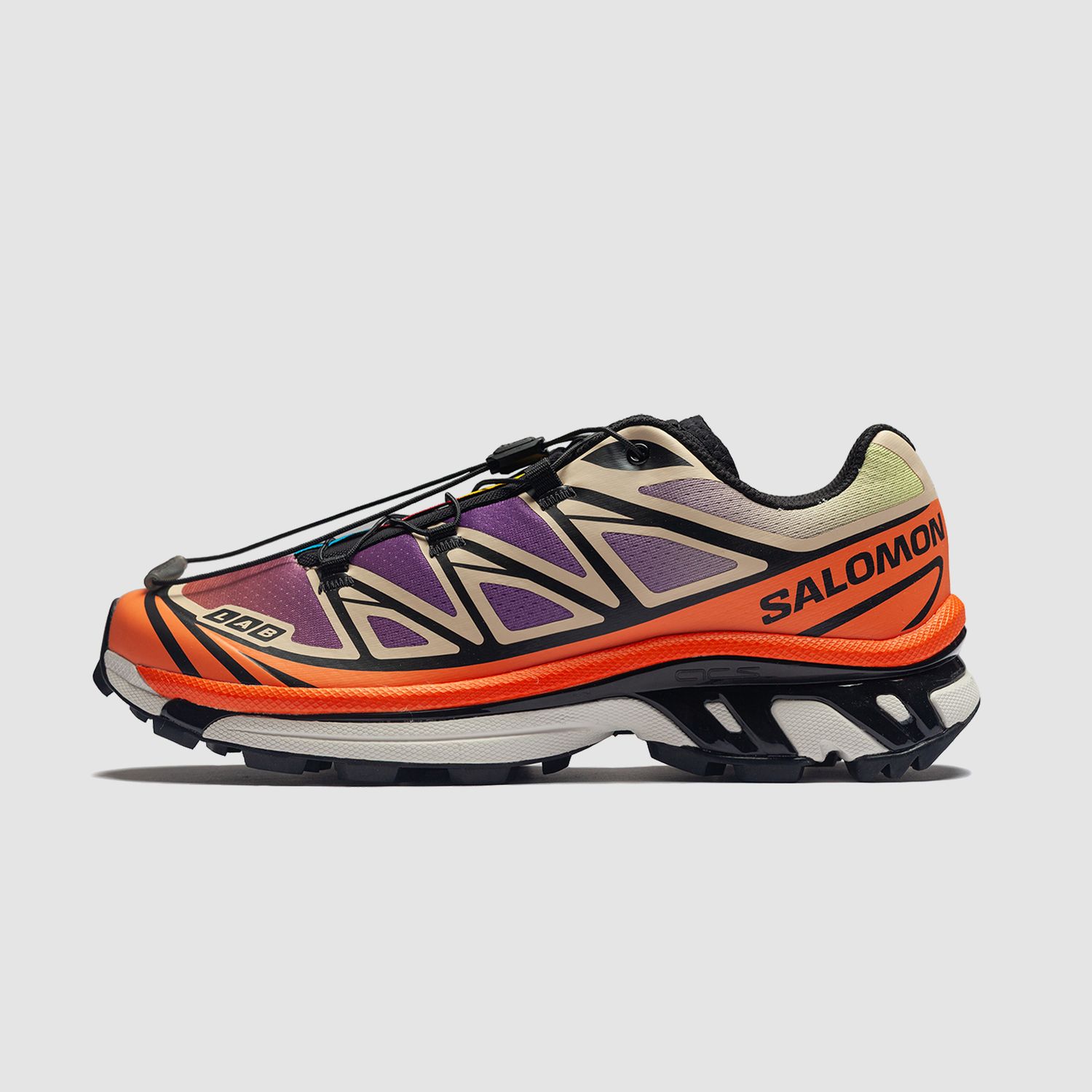 XT-6 Black/Almond Cream