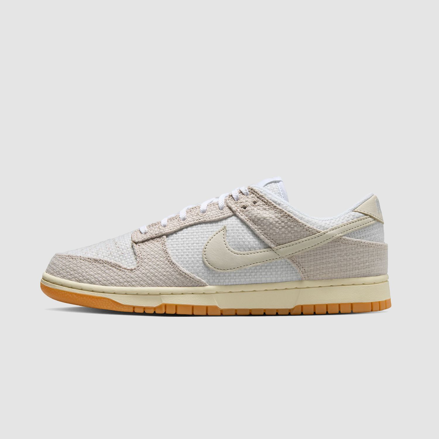 Dunk Low SE Moon Particle/White