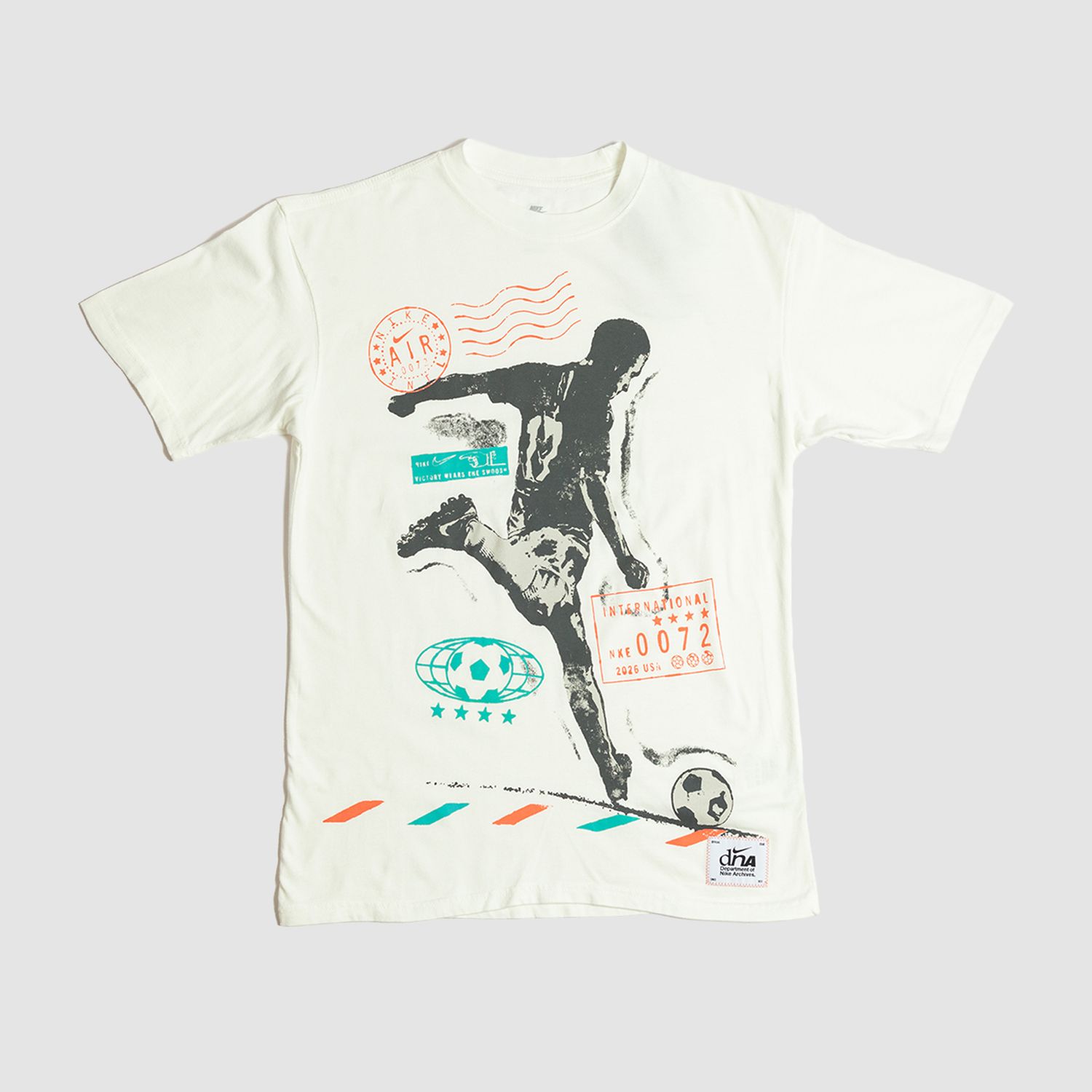 "International" T-shirt White